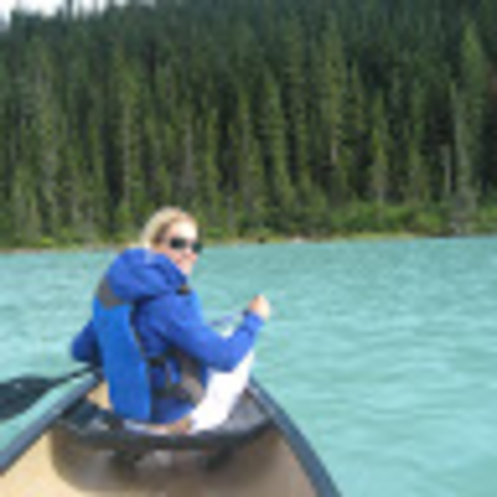 Meet your Posher, Laura